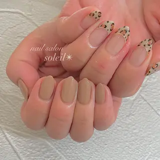 ネイル 粟津 美紀のネイルデザイン