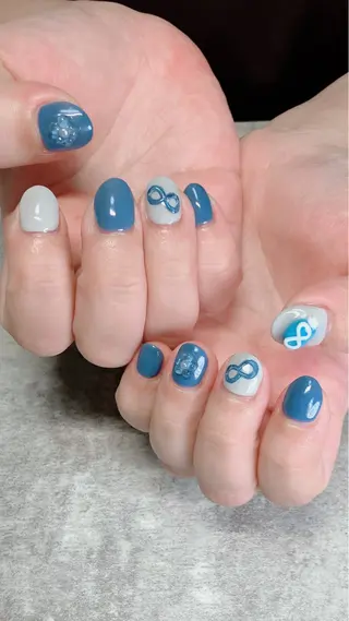 ネイル haleyume所属・shino🌟 痛ネイルのネイルデザイン