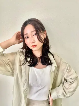 セミロング カラー パーマ ママ美容師 🌿まなべさとみ🌿のヘアスタイル