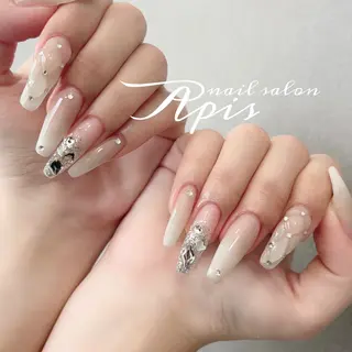 ネイル nailsalon Apis所属・Apis manakaのネイルデザイン