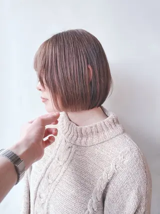 ショート とうい/パーマボブ/ くせ毛/丸みボブのヘアスタイル