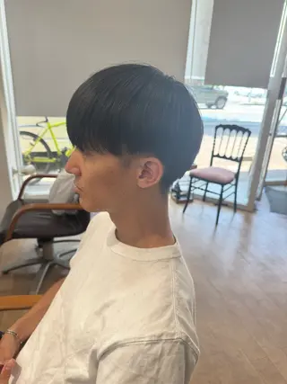 ショート メンズ カラー特化 若山 結愛のヘアスタイル