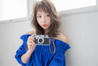 ミディアム GDS SALONのヘアスタイル