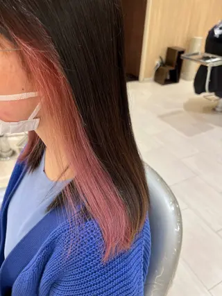 カラー 久永 菫のヘアスタイル