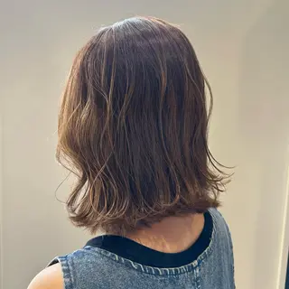 ミディアム カラー 韓国🩵海外ヘア 宮川華奈のヘアスタイル