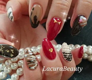 ネイル 小顔と腸の専門店 ラクーラビューティのエステ・リラクイメージ