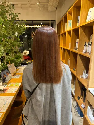 セミロング afloatkobe所属・美髪/髪質改善 川口凌弥のヘアスタイル