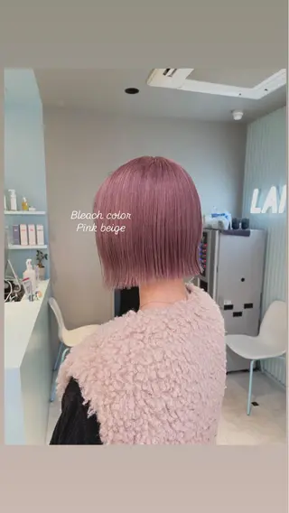 ショート カラー 🤍💕ブリーチカラ ーAyaka💕🤍のヘアスタイル