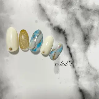 ネイル 粟津 美紀のネイルデザイン