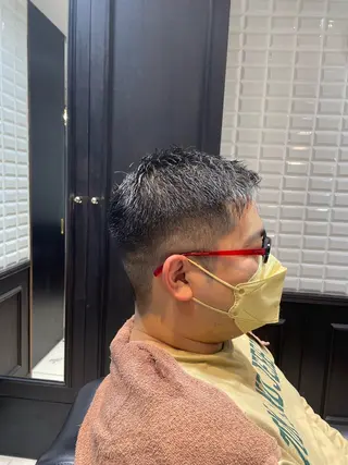 ショート メンズ 波巻き、ツイスト パーマモデル募集中のヘアスタイル