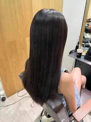 ロング 🩵縮毛矯正  髪質 改善 ツヤ髪🩵のヘアスタイル