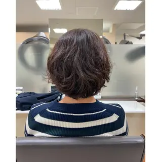 ミディアム パーマ ラカリテ所属・渋谷 りなのヘアスタイル