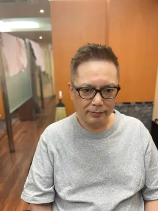 ショート メンズ カット指名No1漆原 聡のヘアスタイル