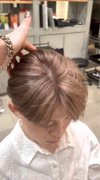 ショート カラー 宮嶋 蓮のヘアスタイル