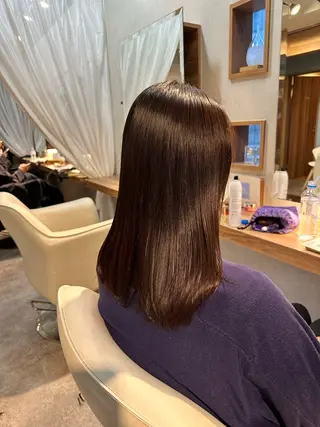 セミロング カラー 佐藤 結衣のヘアスタイル