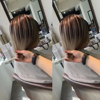 ミディアム カラー ヒカ/外国人風 デザインカラーのヘアスタイル