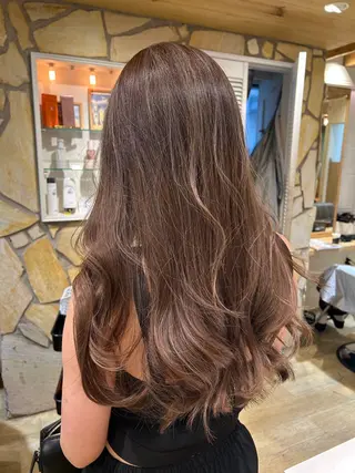 セミロング カラー kawabe maikoのヘアスタイル