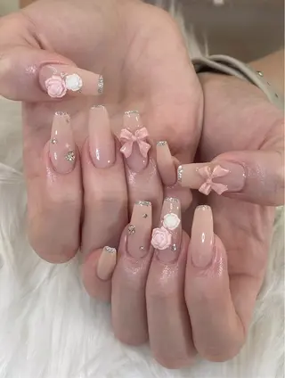 ネイル Kanako 💫のネイルデザイン