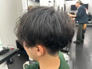 ショート パーマ メンズ men’s salon dot. tokyo 横浜店所属・🔥メンズ特化 カット1100円🔥のヘアスタイル