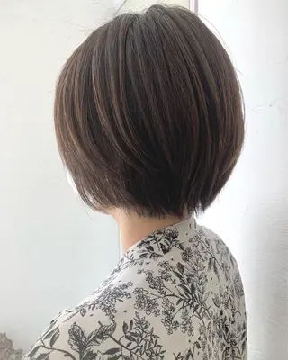 ショート カラー fio マナミのヘアスタイル