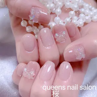 ネイル queensnail 🧸mikiのネイルデザイン