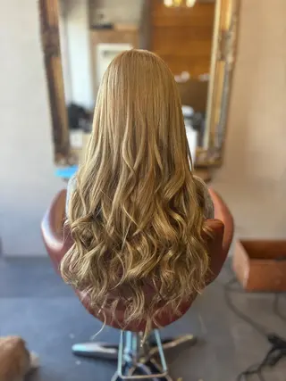 ロング カラー ナギサ 🐶のヘアスタイル
