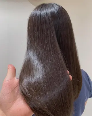 セミロング lore 金杉悠作のヘアスタイル