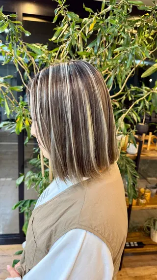 ショート Cure2所属・🌈白いハイライト 🌈 🐶ノザワ🐶のヘアスタイル