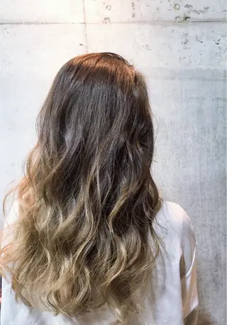 ロング カラー 天野 開のヘアスタイル