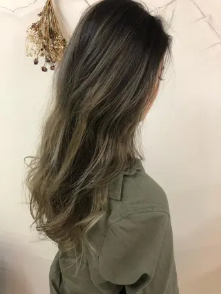 ロング カラー カラー職人/上川原 雄飛のヘアスタイル