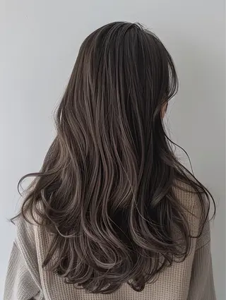 ロング カラー hair&eye LAWE.のヘアスタイル