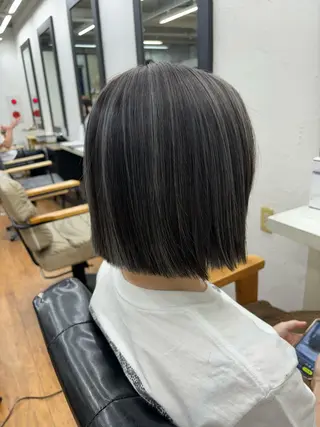 カラー 香野 優子のヘアスタイル