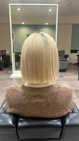 ショート 🩷愛咲🩷レイヤー /透明感カラーのヘアスタイル