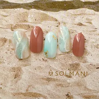 ネイル SOLMANI 予約担当のネイルデザイン