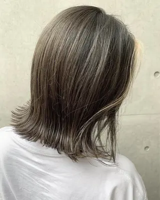 ミディアム カラー box mico. mutsumiのヘアスタイル