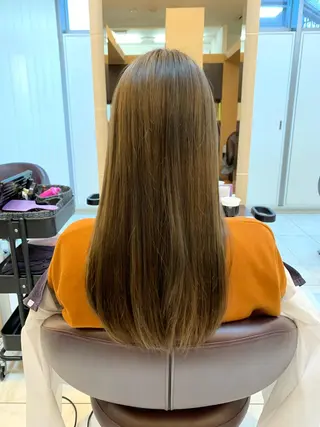 ロング ⭐️透け感カラー /齊藤容史⭐️のヘアスタイル