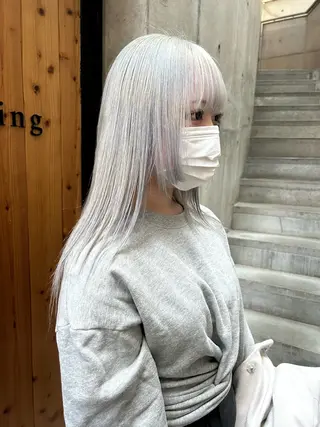 セミロング カラー ✨ブリーチ特化✨ 💚Acchon💚のヘアスタイル