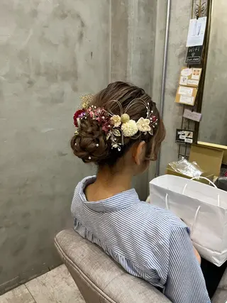 セミロング 艶髪/ハイトーン/ ヘアセット/モエノのヘアスタイル