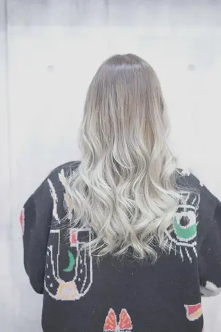 カラー ロング Crystal 船橋のヘアスタイル