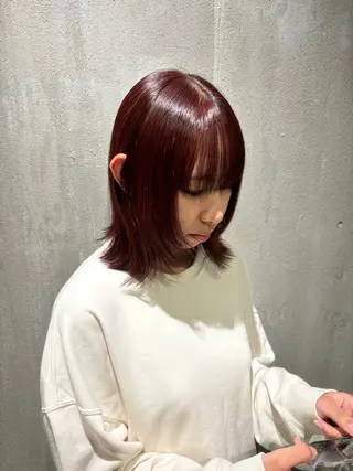 ショート カラー 小木曽 里華のヘアスタイル