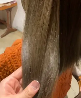 ミディアム カラー Milial所属・松下 穂乃香のヘアスタイル