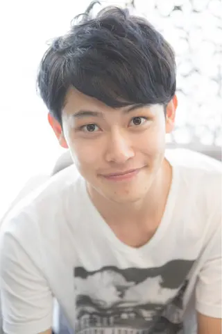 ショート 髪質改善ayame 横山諒のヘアスタイル