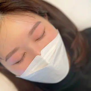 アイブロウ ulu 眉毛ハーブ毛穴肌改善の眉毛・アイブロウイメージ