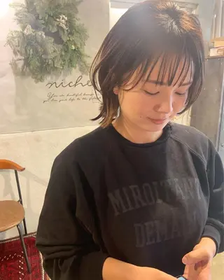 ミディアム 落合 妙佳のヘアスタイル