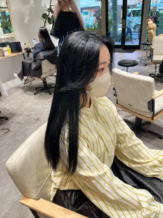 カラー ZEST kalon RINAのヘアスタイル