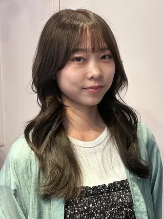 ロング カラー ナチュラル大人っぽい スタイル　MAORIのヘアスタイル