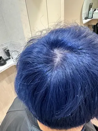 カラー メンズ マツザキ チナツのヘアスタイル