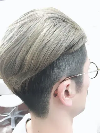 メンズ ブリーチ毛縮毛矯正 👑山口のヘアスタイル