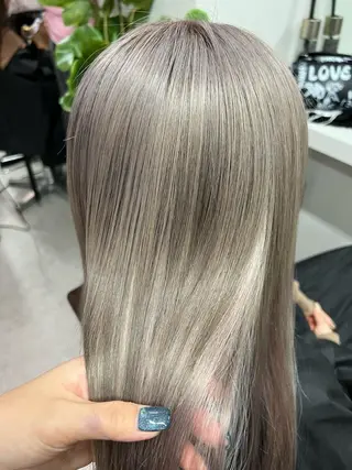 ロング カラー ハイトーン&髪質改善 &韓国エクステ🤎のヘアスタイル