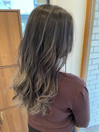 ロング カラー ヘアアレンジ 🎗秋山勇 /三宮指名No.1のヘアスタイル